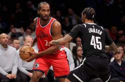 爱游戏体育今晨洛杉矶快船备战CBA季后赛，回应争议细节曝光，底气十足，赛季目标并未改变的简单介绍