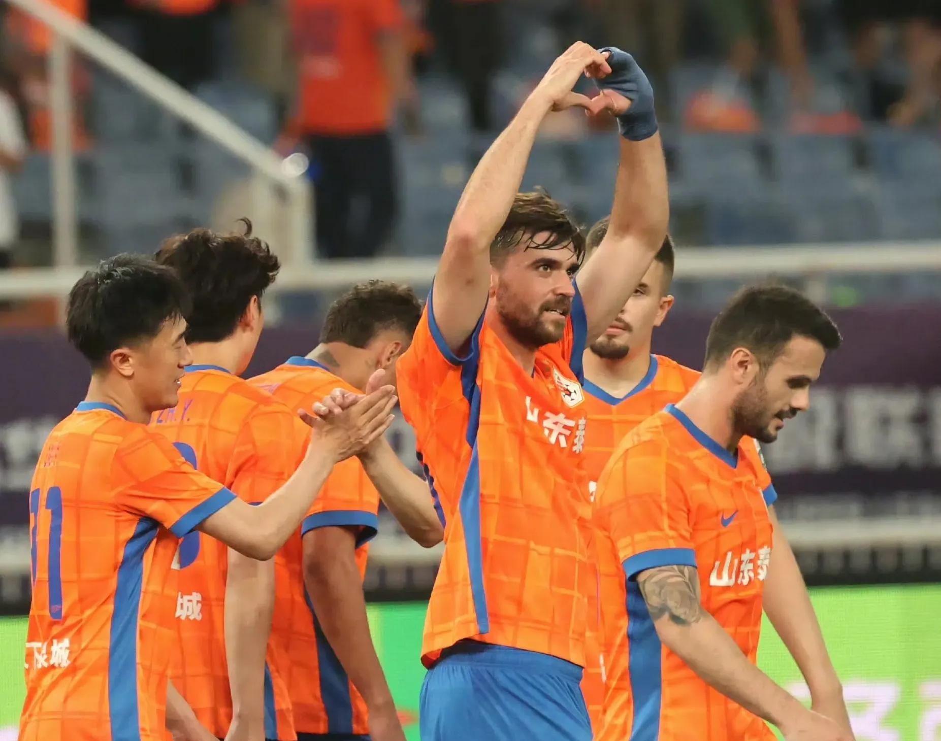 关于NBA常规赛赛前走向成谜，山东泰山更衣室发声，压力陡增，资深球员宣示担当的信息