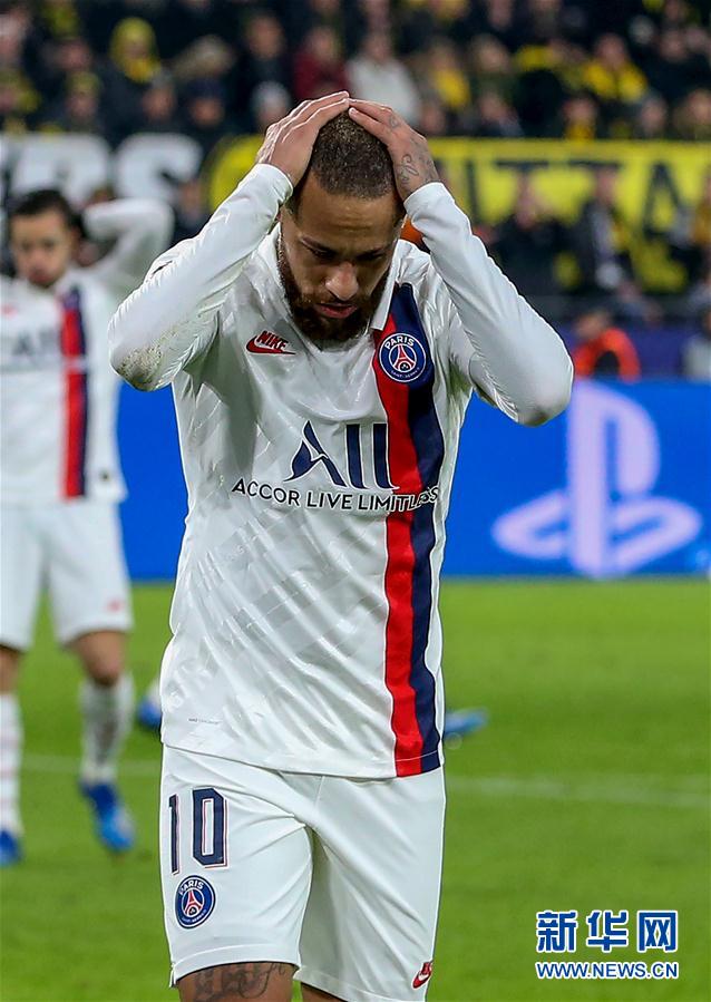 包含多特蒙德训练开放日，集结日防线松动引欢呼，法甲在即，资深球员宣示担当的词条